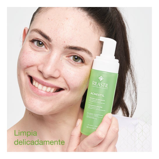Cumlaude Acnestil mousse nettoyante pour le visage 150ml