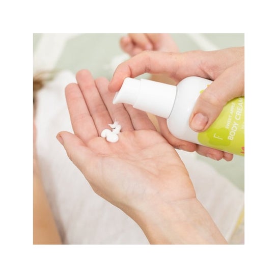 Freshly Cosmetics Kids Sweet Apple Body Cream 400ml