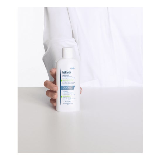Ducray Squanorm Shampooing Traitant Pellicules Grasses 200ml