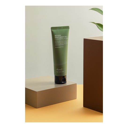 Mousse nettoyante au thé vert profond de Benton 70ml