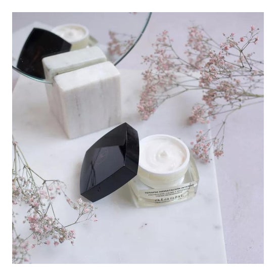 Atashi® Perfection Cellulaire Peau Sublime crème régénératrice hydratation intense 50ml Atashi® Perfection Cellulaire Peau Sublime crème régénératrice hydratation intense 50ml