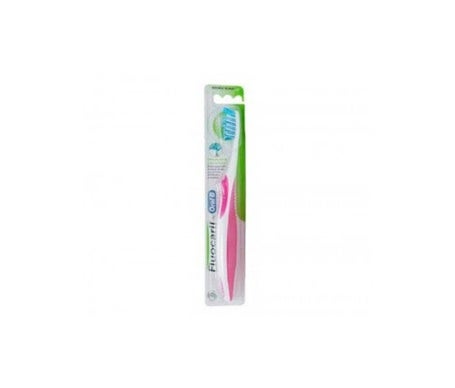 Fluocaril® cepillo Classic dureza suave 1ud